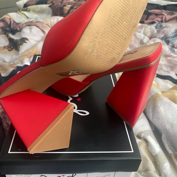 Red Mini Slip In - Picture 3 of 3